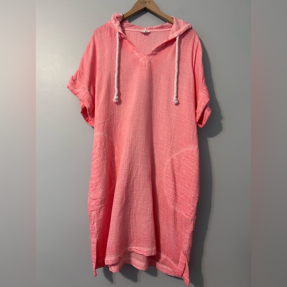 Beach dress/Cover up in size Large. Never worn